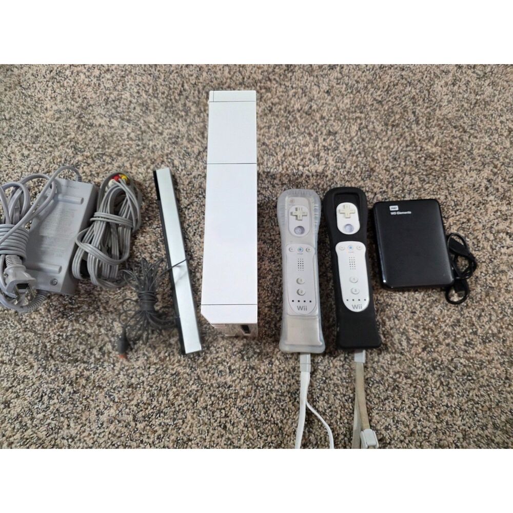 Nintendo Wii White Console Bundle – Fully Tested (Reads Discs) w/ 2TB HD & SD